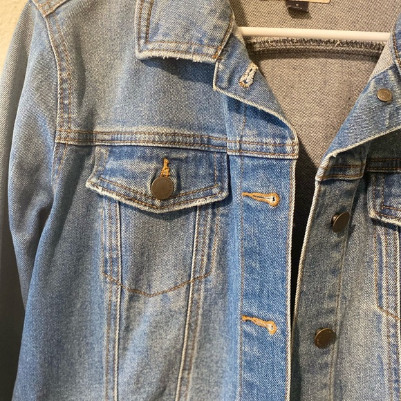 Distressed Denim Jacket - Picture 3 of 8